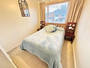 Links Avenue Little Sutton